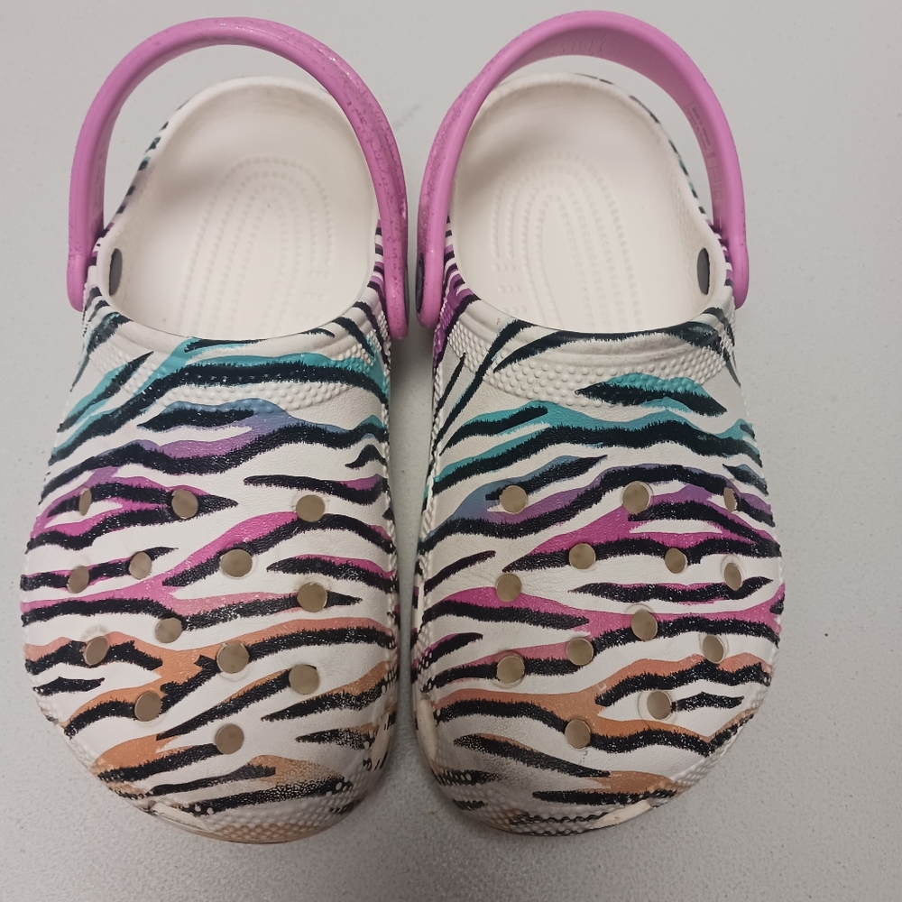CROCS girls multicolor animal print sling back clogs Size US 1